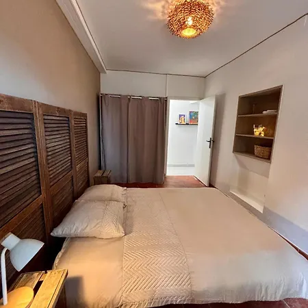 Homecircus - Charming Two Bedroom House Vakantiehuis Mansigné