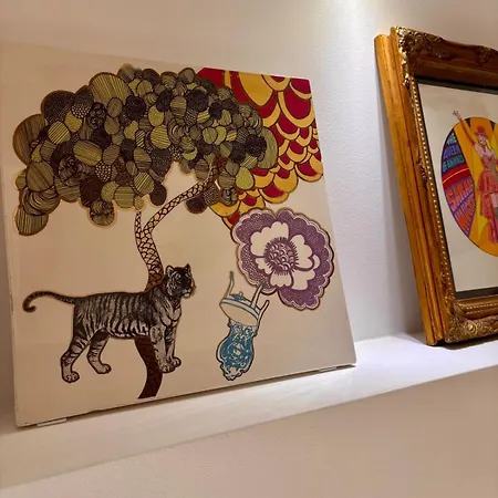 Homecircus - Charming Two Bedroom House Mansigné